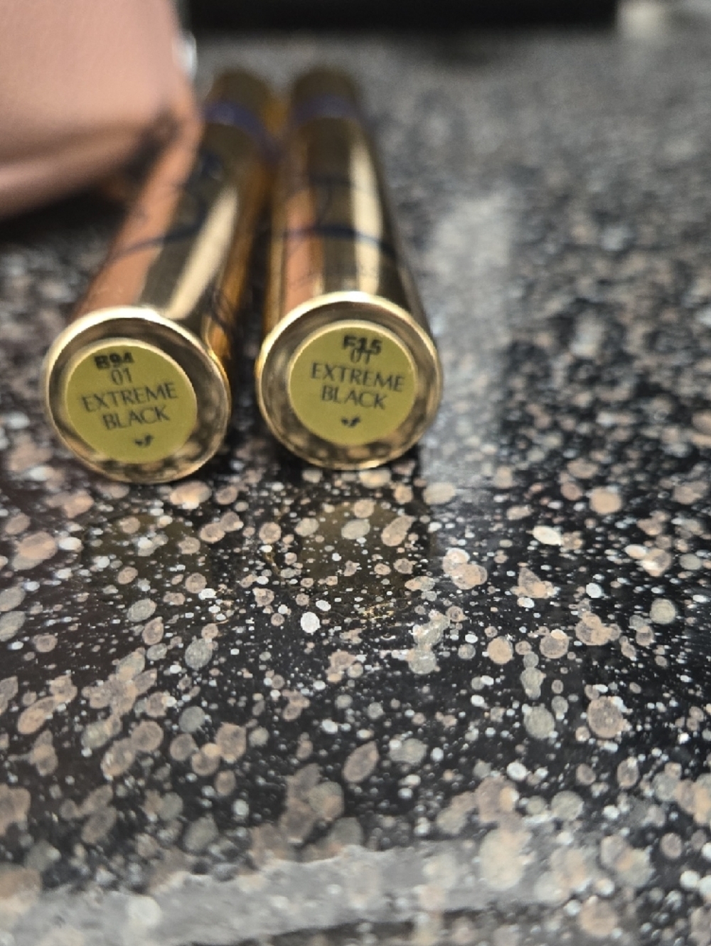 Estee Lauder Gold Accent Tubes Mascara with Navy Bands - Picture 2 of 4